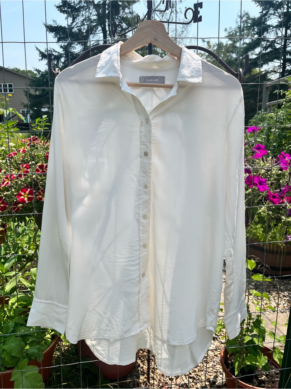Everlane silk White Button-Up blouse size 4 nwot